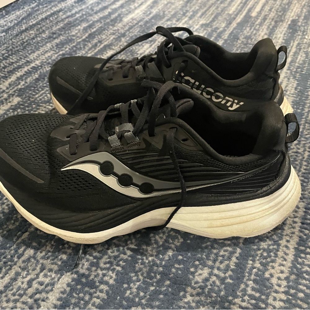 Saucony Hurricane 24 Black and White Athletic Running Shoes Sneakers